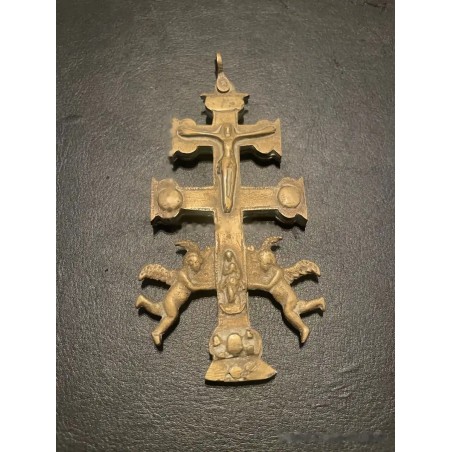 Cruz de Caravaca Antigua en Bronce - Pieza Religiosa Angelotes Siglo XIX