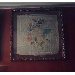 Pareja de Bordados Antiguos Enmarcados - Textiles Florales Vintage Doble Cristal