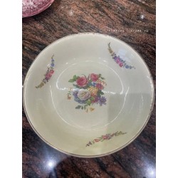 Bonito plato de la Cartuja Pickman con flores decorativas
