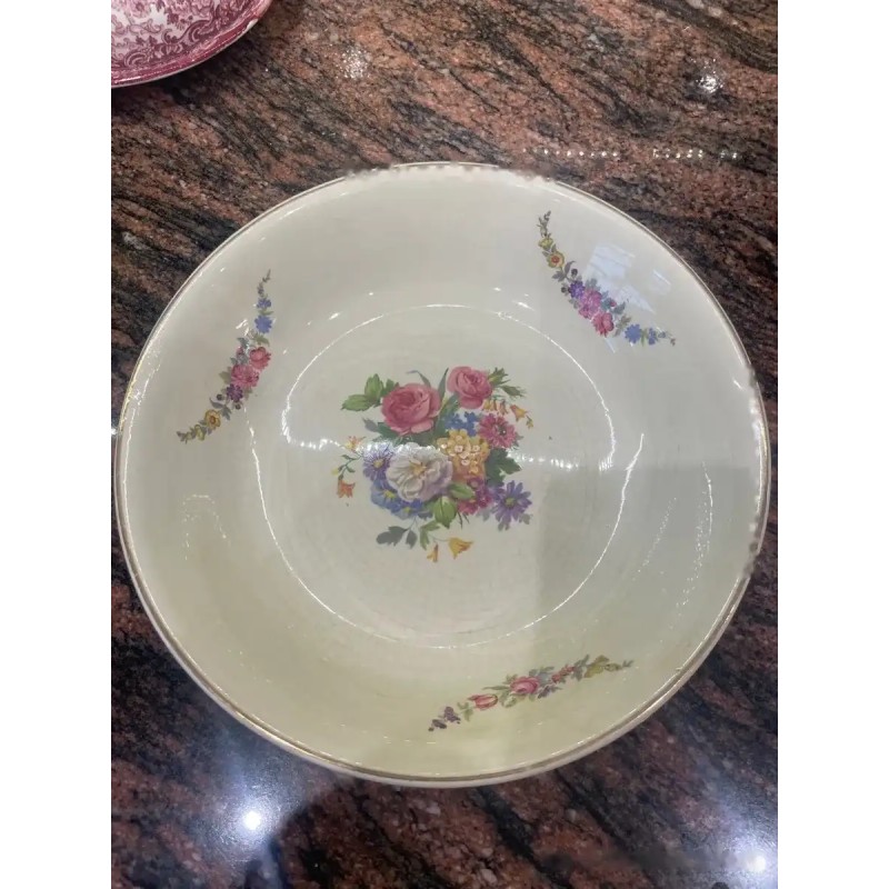 Bonito plato de la Cartuja Pickman con flores decorativas Bonito plato de la Cartuja Pickman con flores decorativas