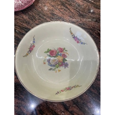 Bonito plato de la Cartuja Pickman con flores decorativas