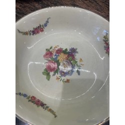 Bonito plato de la Cartuja Pickman con flores decorativas