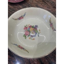 Bonito plato de la Cartuja Pickman con flores decorativas