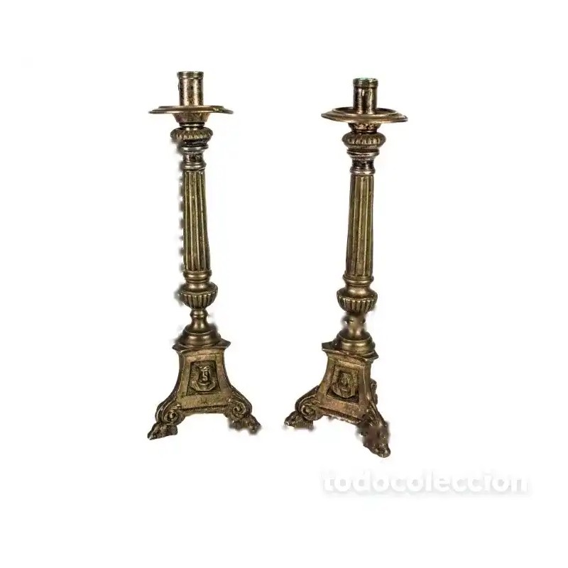 Candelabros Religiosos Vintage Metal Patinado Estilo Neoclásico Candelabros Religiosos Vintage Metal Patinado Estilo Neoclásico