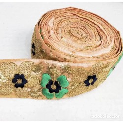 Entredós Bordado Vintage Oro y Seda Diseño Floral Artesanal