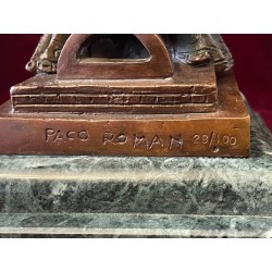 Escultura Bronce Virgen de los Reyes Edición Limitada Paco Román